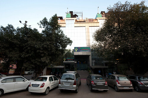 Hotel Amaltas International - Delhi-16, Забронировать Отель Нью-Дели Национальный столичный округ Дели