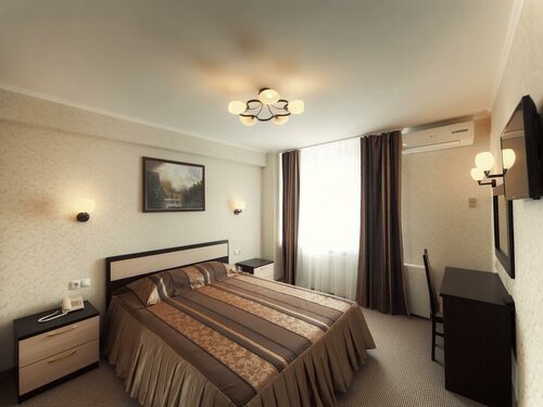 Oktyabrskaya Hotel, Book Hotel Hoteller i Samara med måltider, Halvpension / Fuldpension