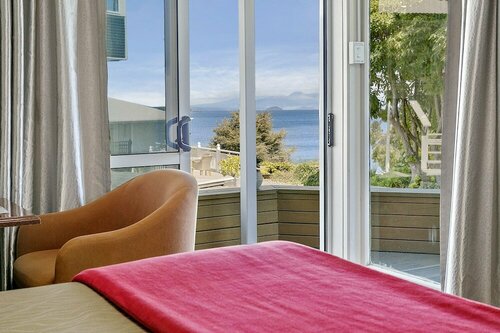 Taupo Thermal Motel & Spa, Забронировать Мотель Отели Северного острова 3 звезды, 3*