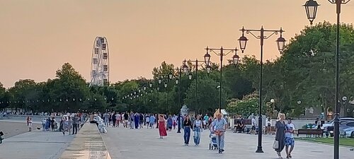 Меблированные комнаты Ирина, Забронировать Отель Отели Евпатории с завтраком, рядом с Пляж Орен-Крым, Завтраки