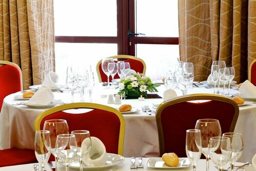 Holiday Inn Madrid - Las Tablas, Reservar Hotel Hotéis em Comunidade de Madrid com piscina, Piscina