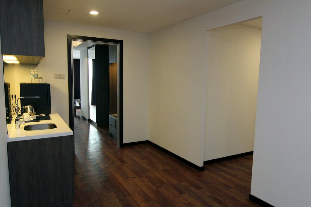 Nexus Regency Suites & Hotel