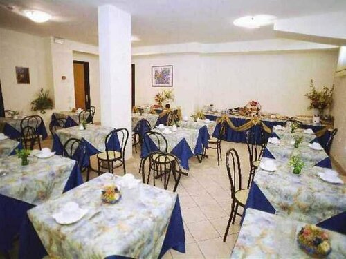 Hotel Sisto V, Забронировать Отель Трионфале Рим