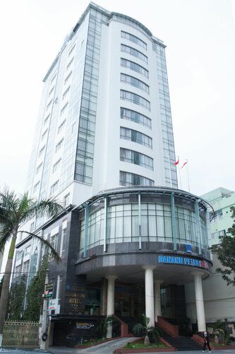 Danang Petro Hotel, Забронировать Отель Отели Дананга муниципалитета с бассейном, рядом с Рынок Кон, Бассейн