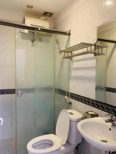 Au Viet Hotel Long Bien- by Bay Luxury, Забронировать Отель Отели Long Bien с парковкой, Парковка