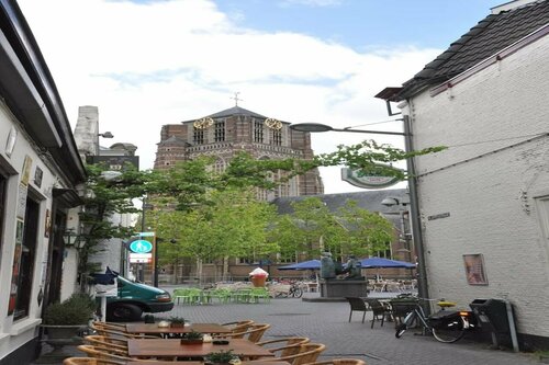 A-Hotel Oosterhout, Buchen Sie Hotel Hotels in Nordbrabant mit Verpflegung, Halb-/Vollpension