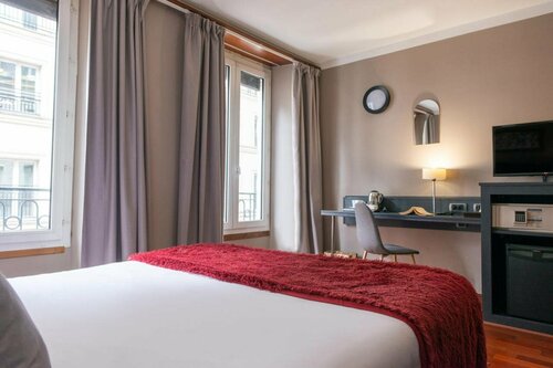 Hotel Courseine, Забронировать Отель Курбевуа Дефанс