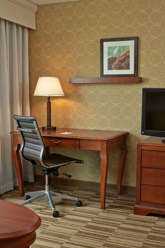 Courtyard by Marriott Boston Natick, Забронировать Отель Нейтик Массачусетс