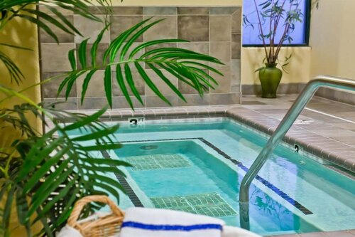 Hawthorn Suites by Wyndham-Oakland/Alameda, Забронировать Отель Окленд Область залива Сан-Франциско
