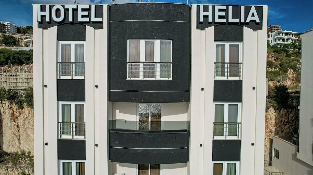 Helia Hotel