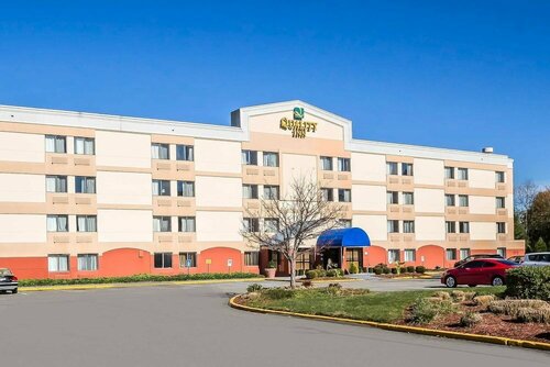 Quality Inn Spring Valley - Nanuet, Забронировать Отель Спринг-Валли Rockland County