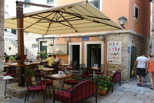Guesthouse Pjaceta, Забронировать Отель Отели Сплита 3 звезды, рядом с Бухта Сплит, 3*
