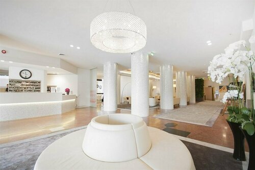 Hotel Excelsior San Marco, Забронировать Отель Отели Bergamo Province с парковкой, Парковка