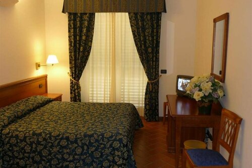 Hotel Villa Dei Bosconi, Забронировать Отель Фьезоле Тоскана