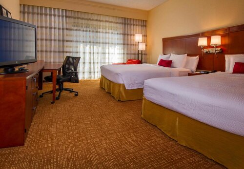 Courtyard Virginia Beach Norfolk, Boek Hotel Hotels in Virginia met parkeren, Parkeren