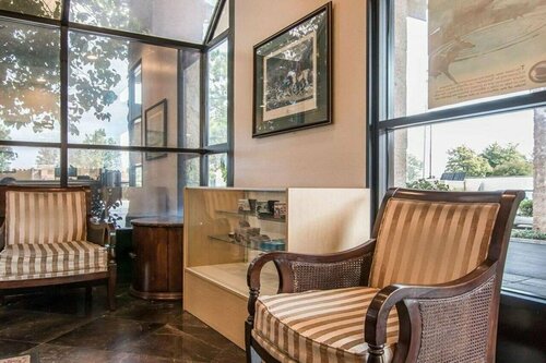 Palm Inn Hotel near Tyler Mall Riverside, 预订 酒店 里弗赛德 加利福尼亚州