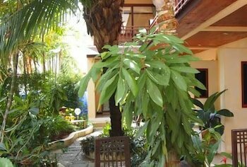 Summer Inn, Забронировать Отель Ламаи-Бич 