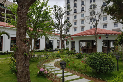Ninh Binh Hidden Charm Hotel & Resort, Забронировать Курортный отель Отели Хоа Лу с завтраком, Завтраки