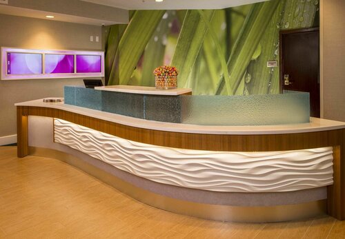 SpringHill Suites Gaithersburg, Book Hotel Hoteller i Maryland med parkering, Parkering
