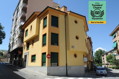 Hotel Apartamentos Aralso, Забронировать Отель Сеговия Кастилия и Леон, рядом с San Antonio el Real Monastery