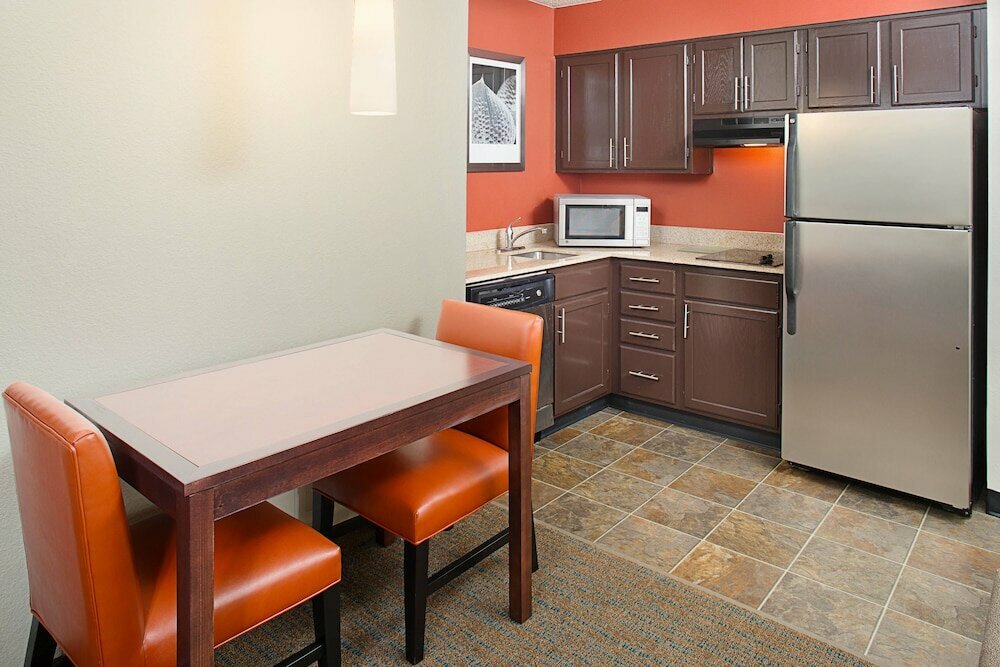 Residence Inn by Marriott Richmond Northwest