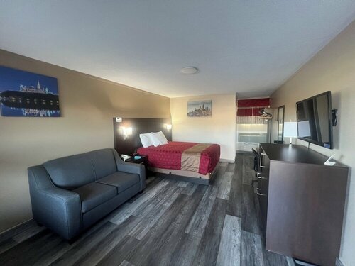 Colonial House Motor Inn, Rezerwuj Hotel Hotele w Ontario z basenem, Basen
