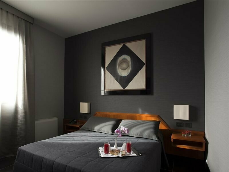 Hotel Zone