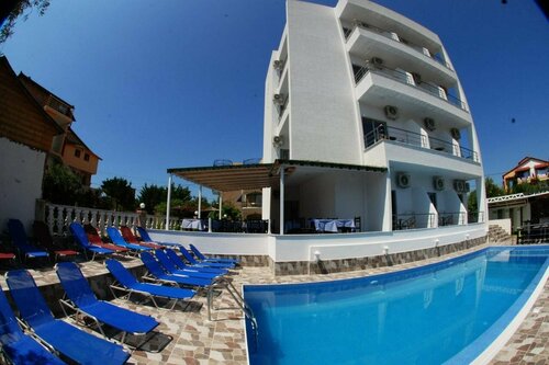 Hotel Piramida, Book Hotel Vlorë County hoteller med pool, Swimmingpool