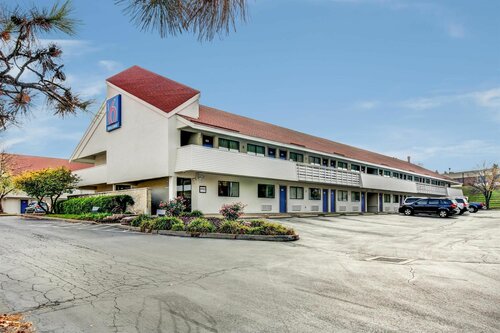 Motel 6 St. Louis - Bridgeton, Забронировать Мотель Бриджтон Миссури