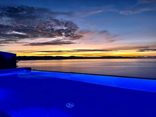 Epic Suites Bohol - Adults Only, Rezerwuj Hotel Hotele 4-gwiazdkowe w Dauis, 4*