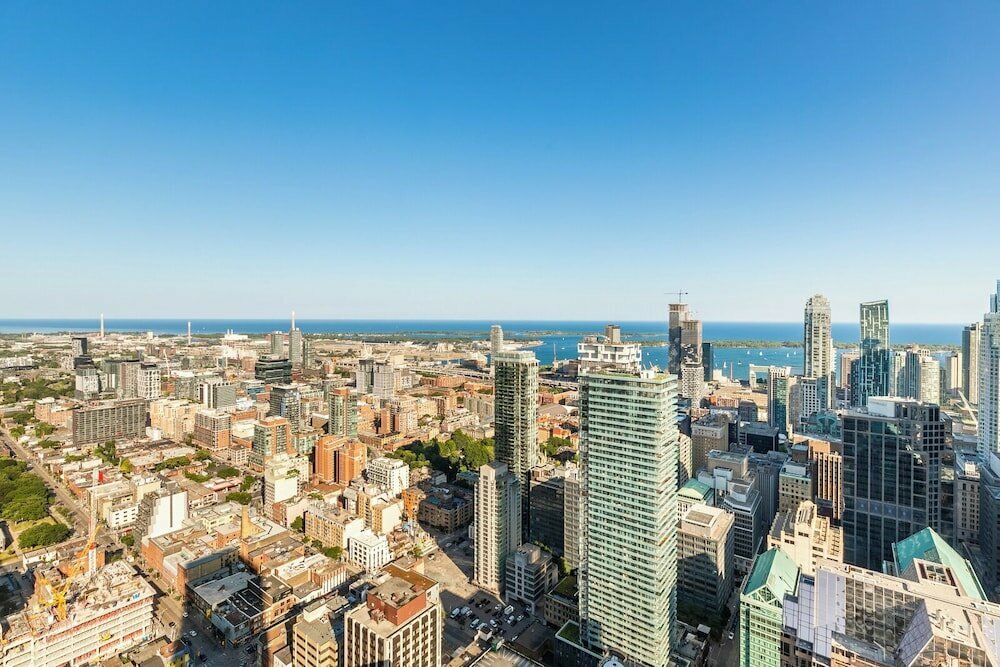 Bonvoy Suites Eaton Centre