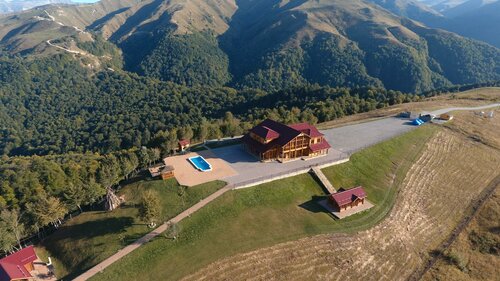 Вилла Беной Тревел-Ашане, Забронировать Отель Отели Чеченской Республики с парковкой, Парковка