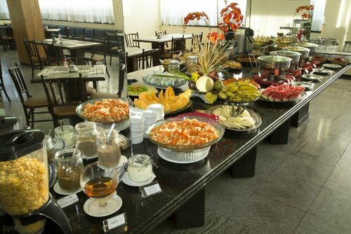 Monza Palace Hotel, Rezerwuj Hotel Hotele w Bahia z basenem, Basen
