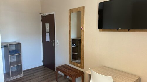HOTEL IN PARIS, Забронировать Отель Отели в центре Обервилье с завтраком, отели в центре Обервилье с завтраком