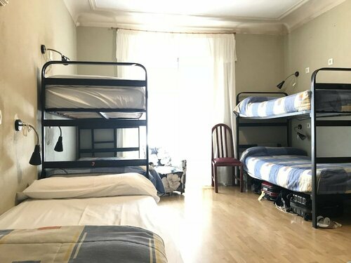 Albergue Miguel Ángel, Забронировать Хостел Хостелы Мадрида, рядом с Опера, Хостел