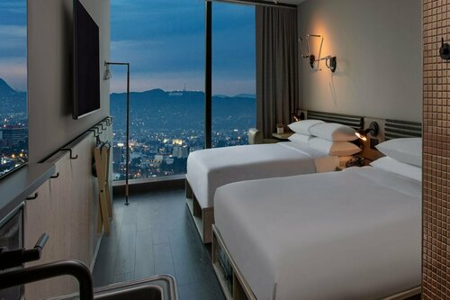 AC Hotel by Marriott Downtown Los Angeles, Забронировать Отель Отели Лос-Анджелеса с завтраком, рядом с Развлекательный центр L.A. Live, Завтраки
