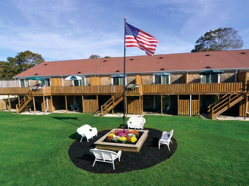 Cape Winds Resort, Забронировать Курортный отель Хайаннис Полуостров Кейп-Код
