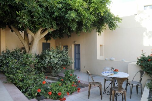 Archipel Mansion Sleeps 8, Забронировать Отель Тира Santorini Caldera, рядом с Католический кафедральный собор