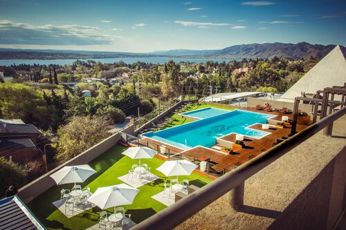 Eleton Resort & Spa, Забронировать Курортный отель Вилья-Карлос-Пас Punilla Valley