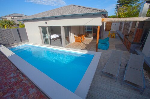 Ocean Bay Guesthouse, Забронировать Гостевой дом Гостевые дома Порт-Элизабет, рядом с Humewood Golf Course, Гостевой дом