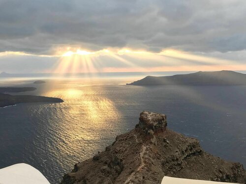 On the Cliff, Забронировать Отель Отели Тиры 4 звезды, рядом с Центральный автобусный вокзал, 4*