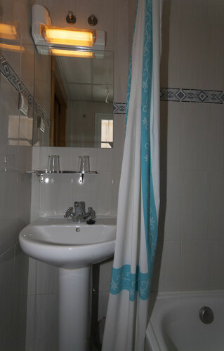 Hostal Goyma II, Забронировать Отель Сан-Фернандо-де-Энарес Провинция Мадрид