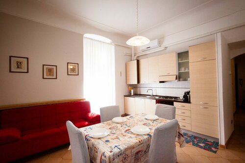 Apartment Cinque Terre La Spezia, Забронировать Апартаменты/квартира Отели в центре Специи, в центре, Парковка