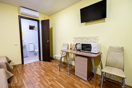 Priozerny, Prenota Hotel  