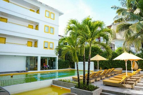 Bloomrooms Calangute, Book Hotel Goa hoteller med pool, Swimmingpool
