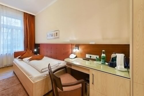 Hotel Pension Baronesse, Prenota Hotel Hotel a Vienna con colazione, vicino a Strudlhofstiege, Colazione