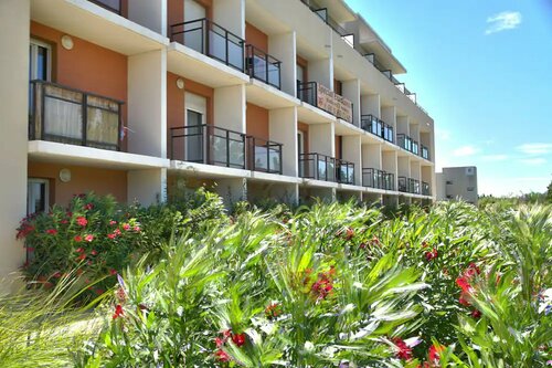 Kosy Aparthotel Campus del Sol Esplanade, Rezervovat Apartmánový hotel Montfavet Vaucluse