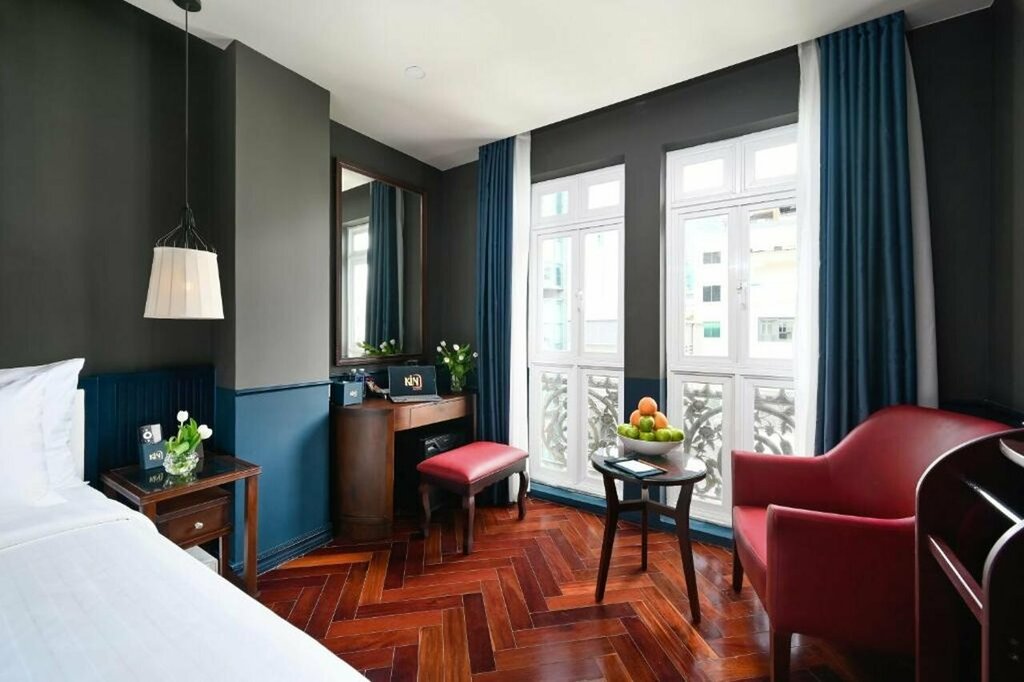 Kin Hotel Dong Du