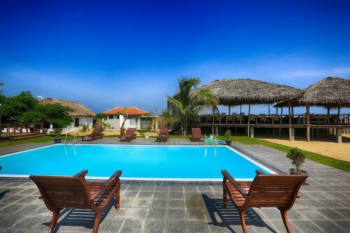 Paper Moon Kudils, Book Hotel Pottuvil Ampara District, nær Whiskey Point