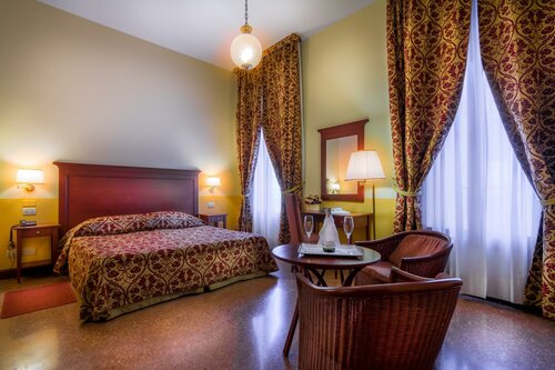 Palazzo Marcello Hotel Al Sole, Забронировать Отель Санта-Кроче Венеция, рядом с Вокзал Accademia